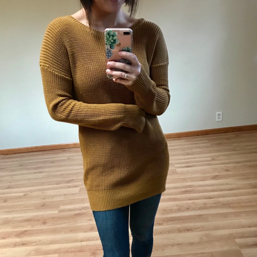 Mustard sweater tunic with open back